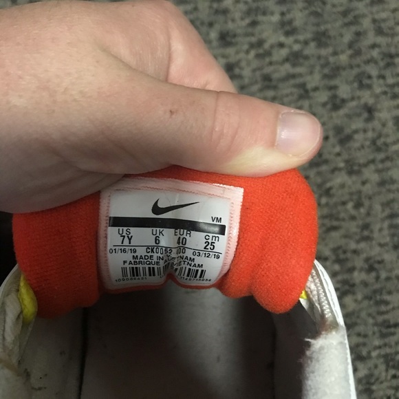 Shoes - Picture 3 of 3